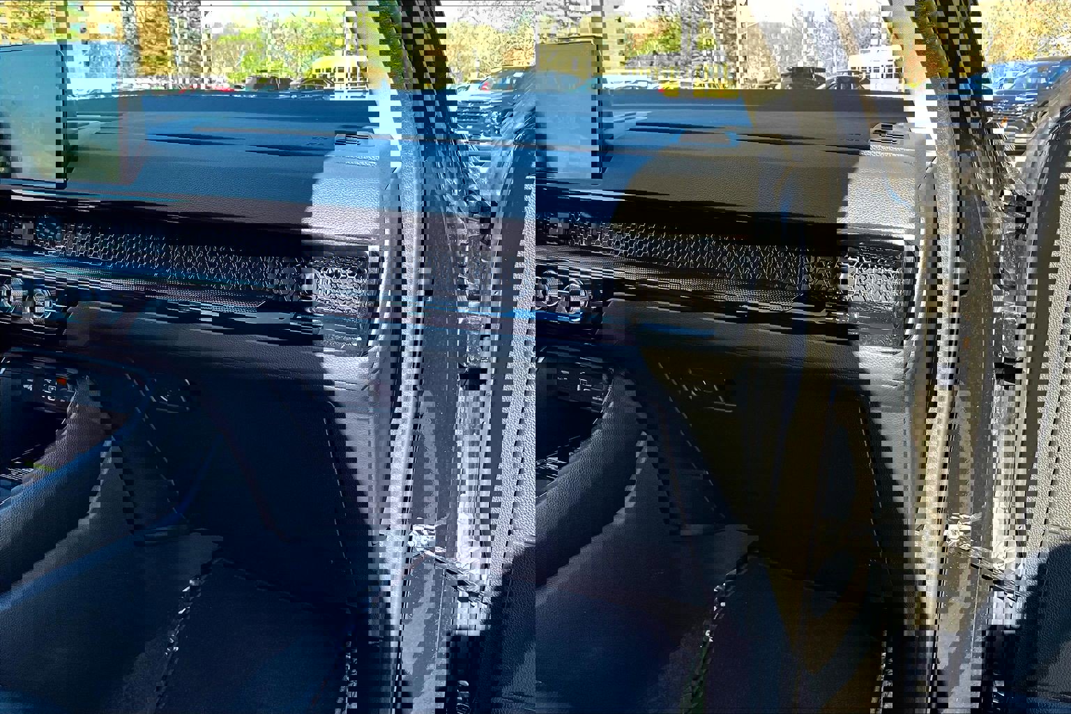 Used 2024 Honda CR-V EX-L image 16