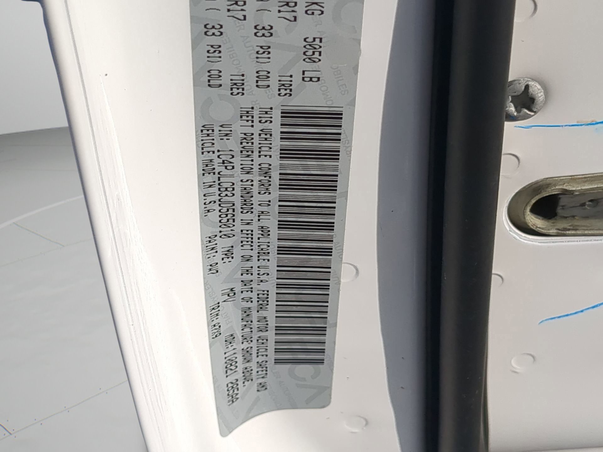 Used 2018 Jeep Cherokee Latitude w/ Safety Group FWD image 69