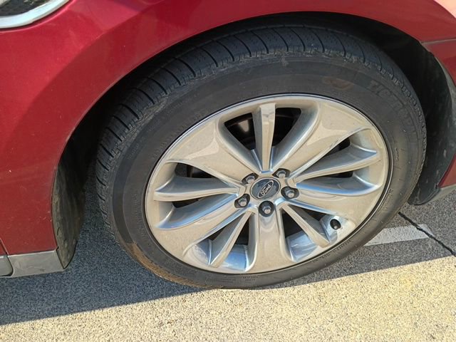 Used 2010 Ford Taurus Limited image 34