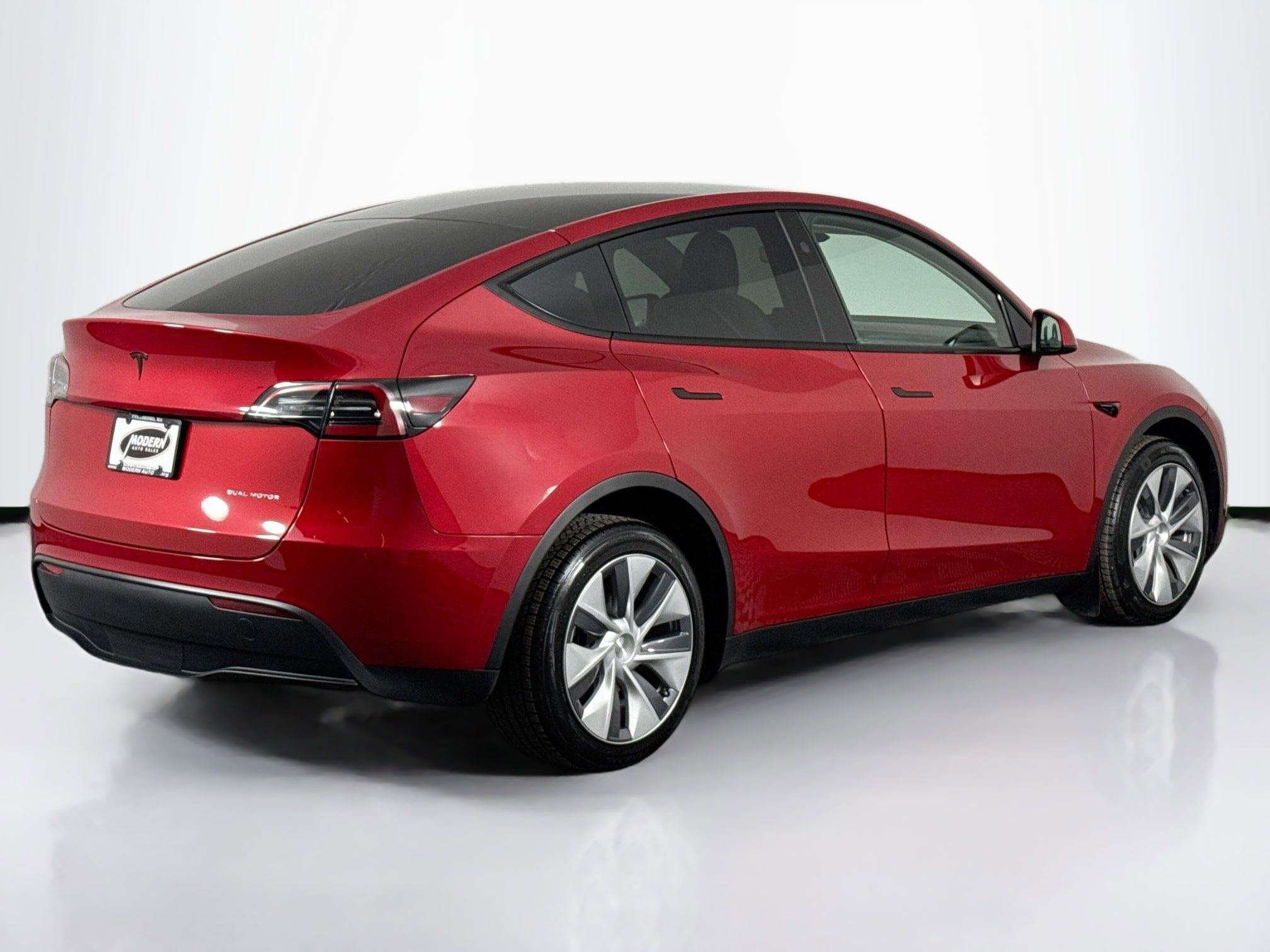 Used 2023 Tesla Model Y Long Range AWD/4WD image 11