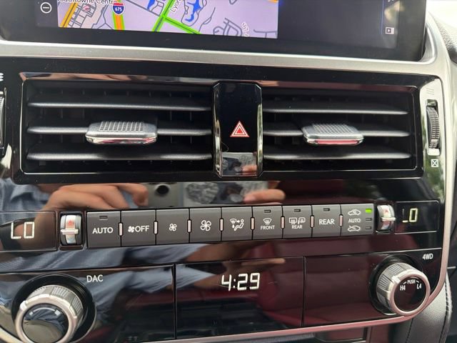 Used 2023 Lexus GX 460 Premium w/ Premium Package AWD/4WD image 17