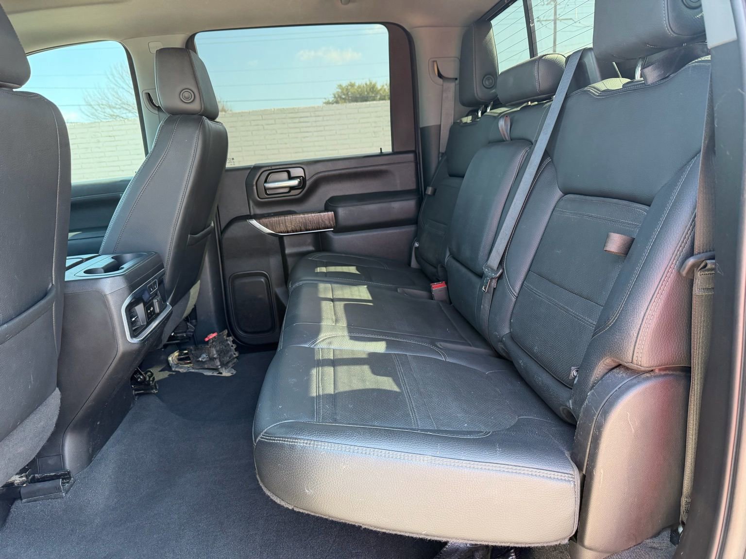 Used 2022 GMC Sierra 2500 Denali w/ Denali Black Diamond Edition image 20