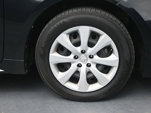 Used 2024 Toyota Corolla LE image 31