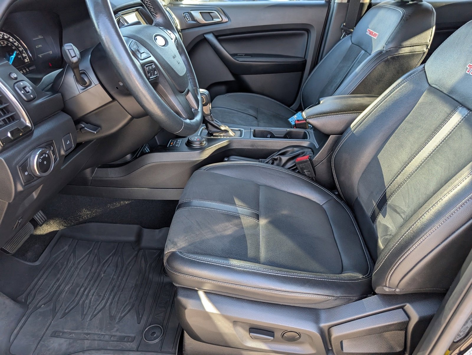 Used 2023 Ford Ranger Lariat w/ Tremor Off-Road Package image 14