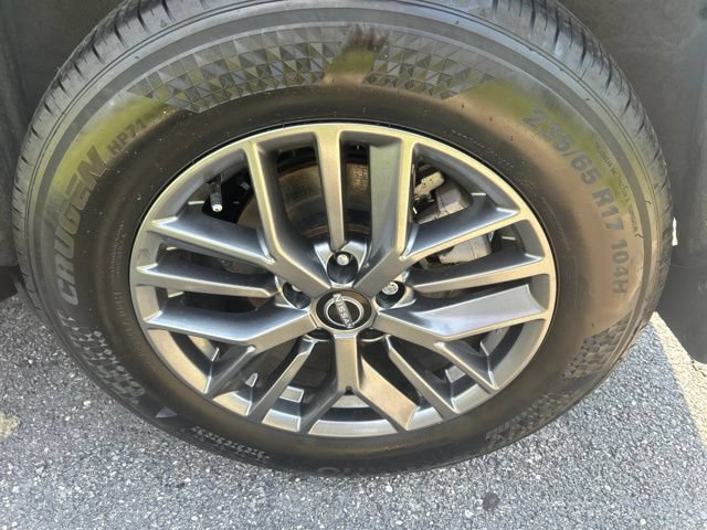 Used 2024 Nissan Rogue S AWD/4WD image 30
