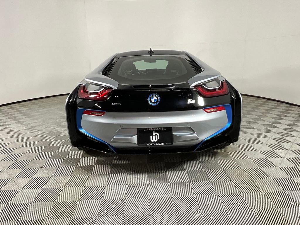 Used 2015 BMW i8 AWD/4WD image 7