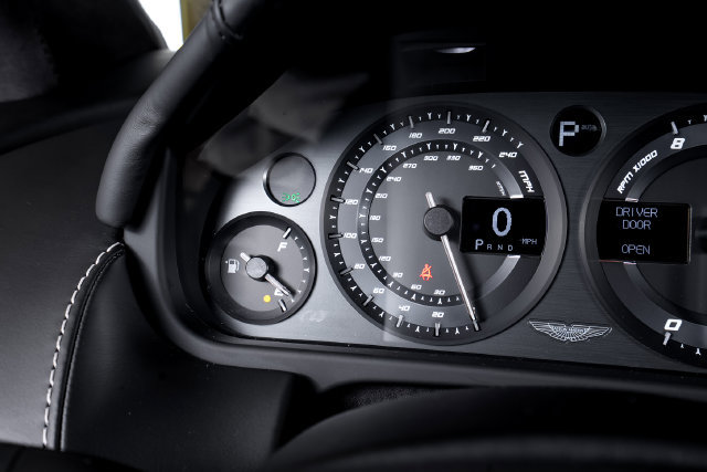 Used 2016 Aston Martin DB9 GT RWD image 37