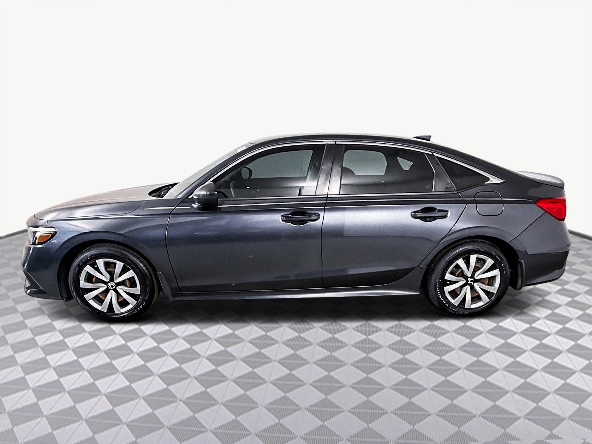 Used 2023 Honda Civic LX image 6