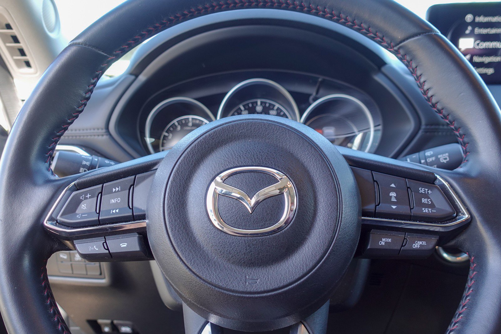 Used 2023 MAZDA CX-5 Carbon Edition image 13