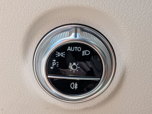 Used 2024 Mercedes-Benz C 300 4MATIC Sedan image 18