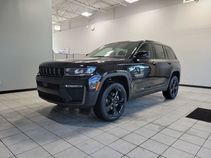 New 2026 Jeep Grand Cherokee Limited AWD/4WD image 2