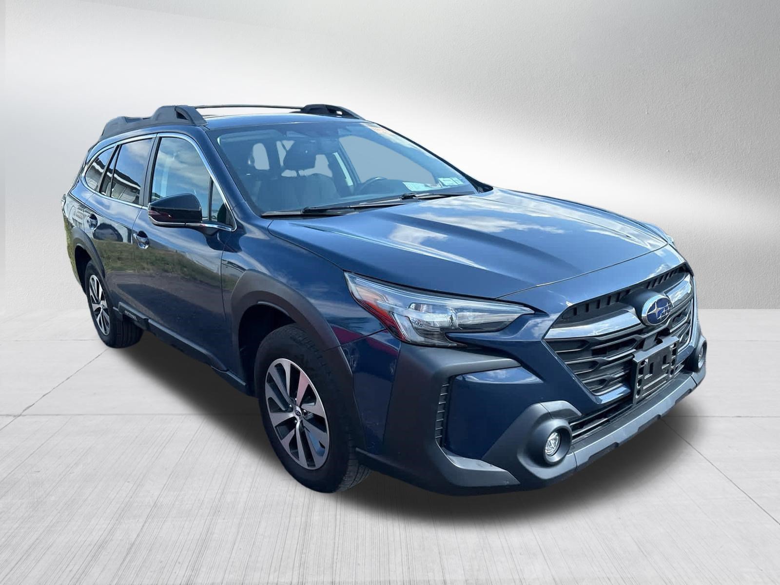 Used 2024 Subaru Outback Premium AWD/4WD image 7
