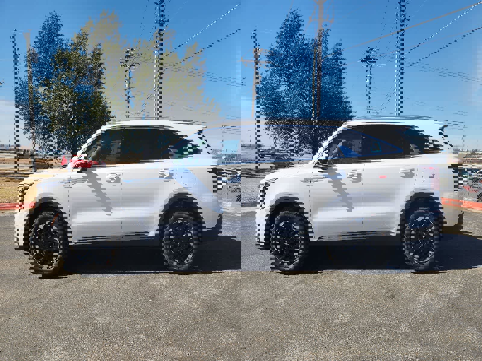 New 2026 Kia Sorento S w/ S Panoramic Sunroof Package FWD image 4