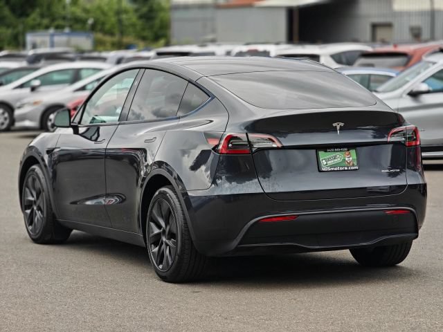 Used 2025 Tesla Model Y Long Range AWD/4WD image 8