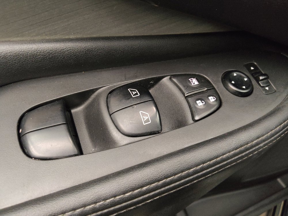 Used 2015 Nissan Murano SV image 27