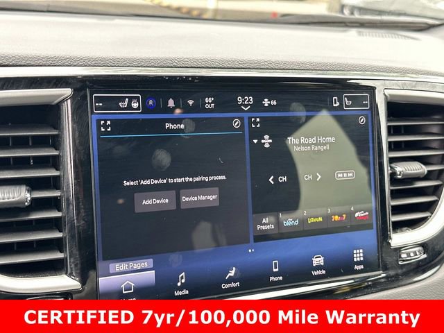 Used 2025 Chrysler Pacifica Select FWD image 23