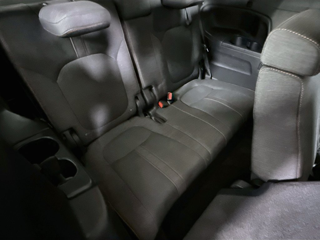 Used 2023 Honda Pilot Sport image 27