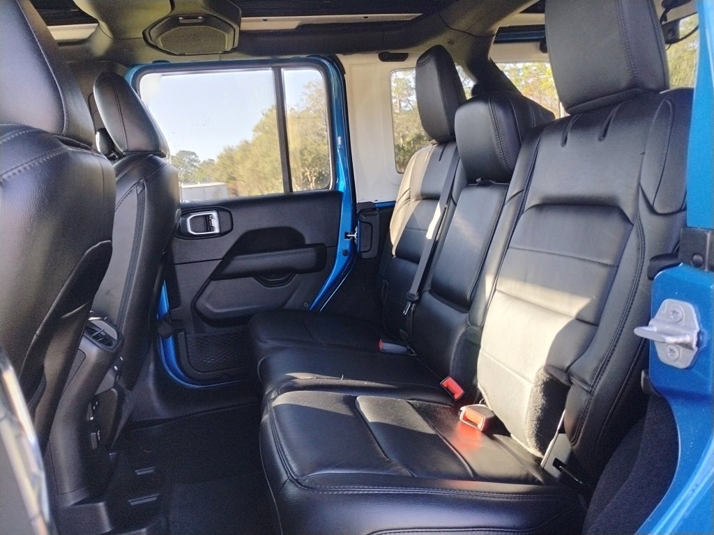 Used 2021 Jeep Wrangler Unlimited Sahara image 8