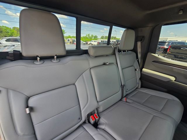 Used 2024 GMC Sierra 1500 SLT w/ SLT Premium Plus Package AWD/4WD image 15