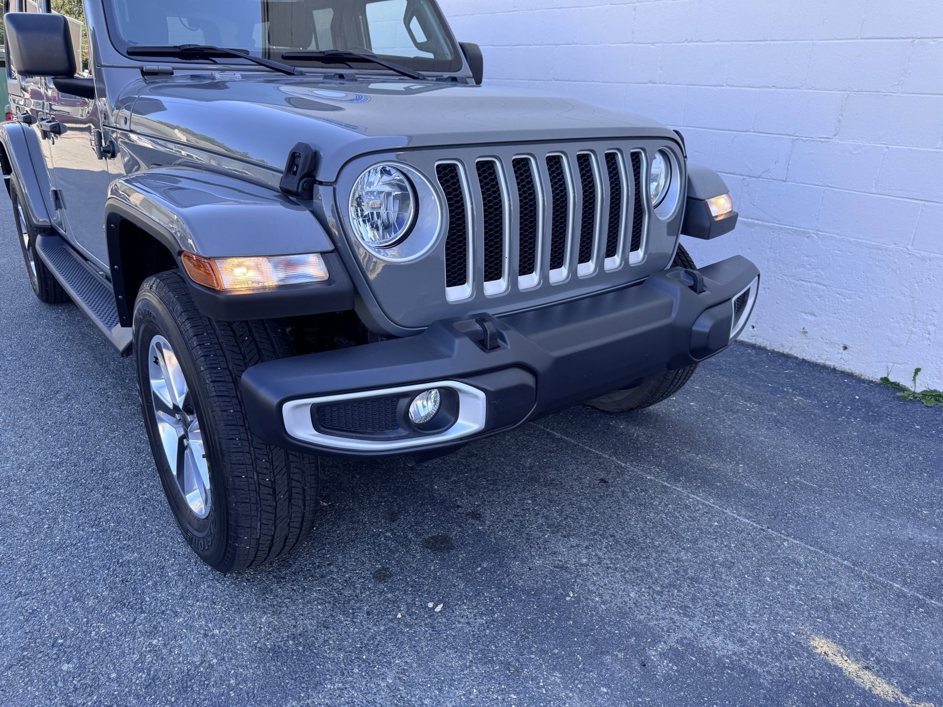 Used 2021 Jeep Wrangler Unlimited Sahara w/ Uconnect 4C Nav & Sound Group image 8