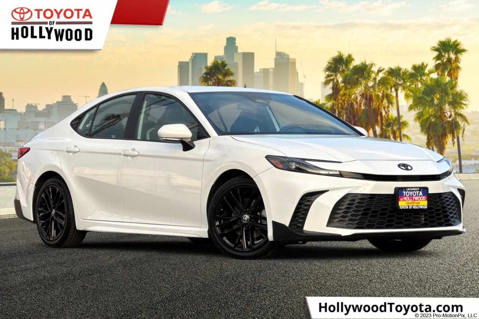 Certified 2025 Toyota Camry SE image 1