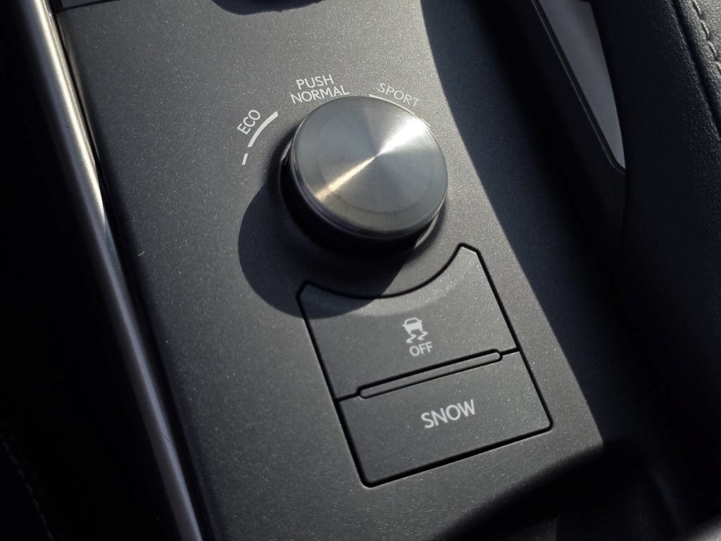 Used 2018 Lexus IS 300 AWD w/ Premium Package image 28