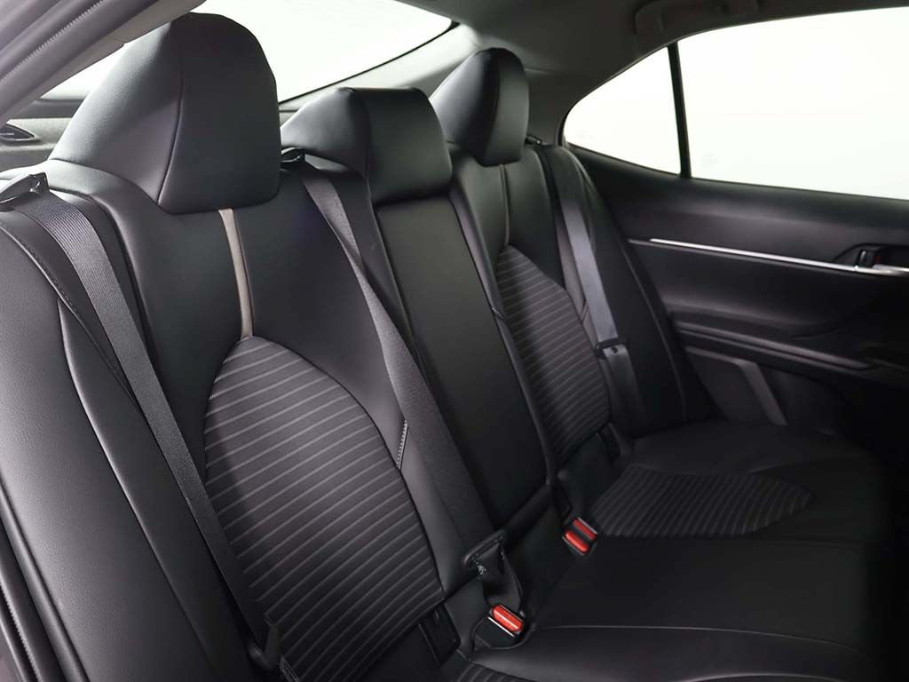 Used 2024 Toyota Camry SE FWD image 28