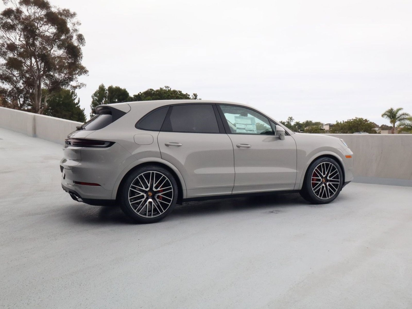 New 2026 Porsche Cayenne S AWD/4WD image 8