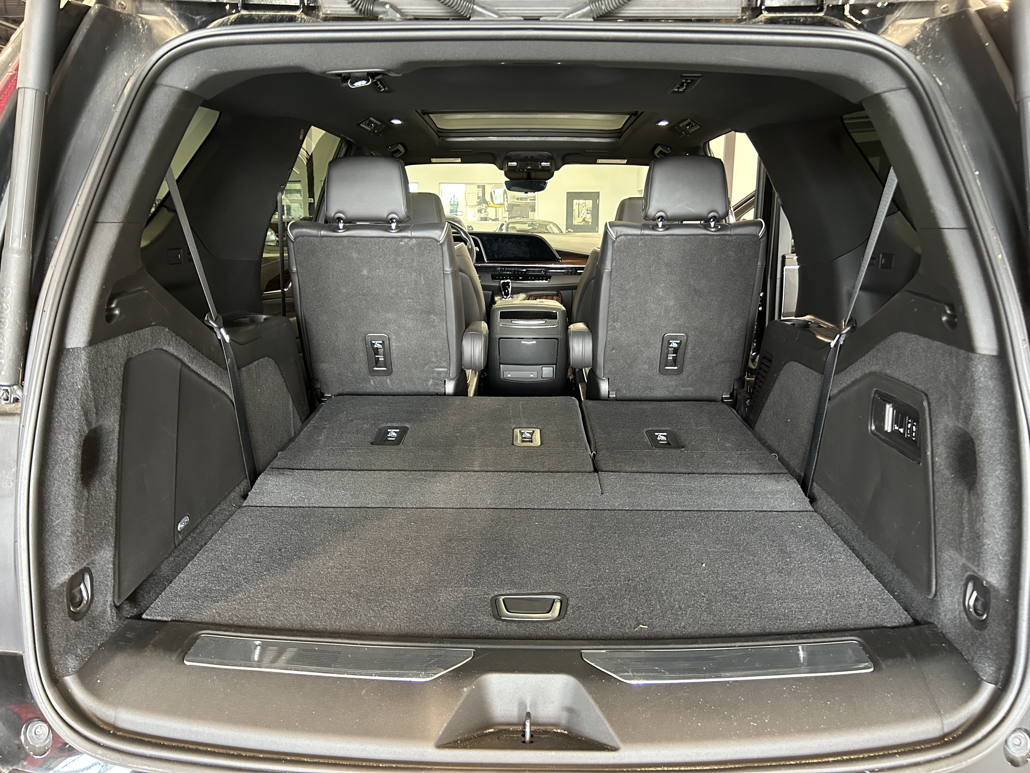 Used 2021 Cadillac Escalade Premium Luxury w/ Driver Assist Tech Package AWD/4WD image 17