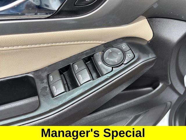 Used 2023 Chevrolet Traverse LS w/ Safety Package image 14