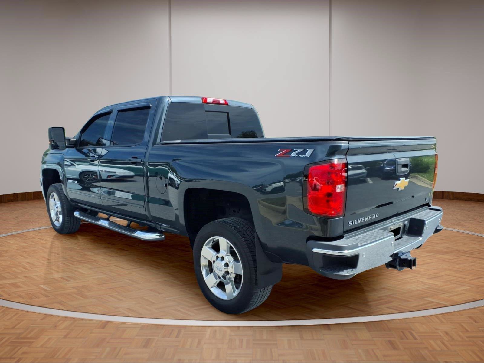 Used 2018 Chevrolet Silverado 2500 LT w/ All Star Edition AWD/4WD image 4
