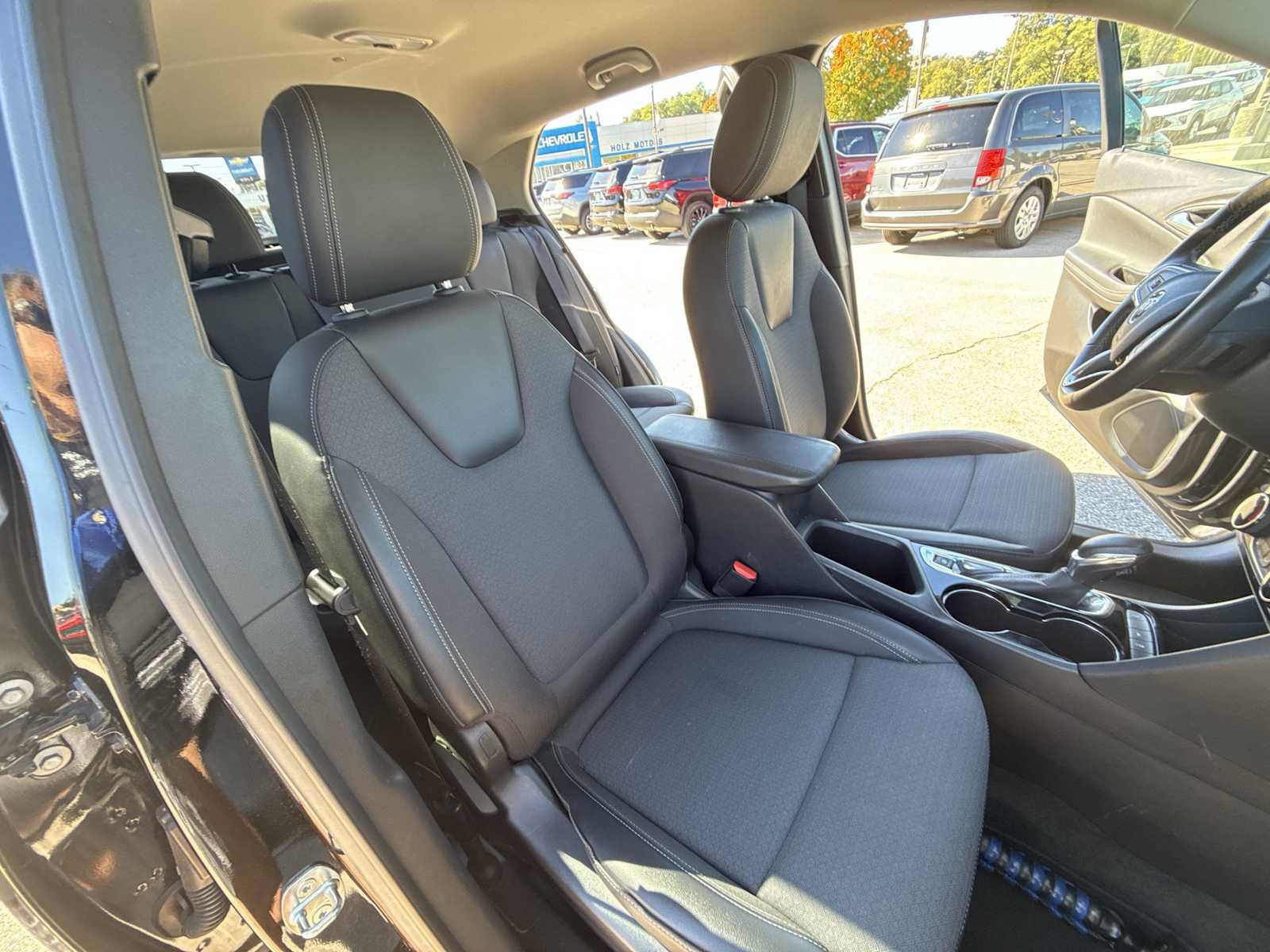 Certified 2023 Buick Encore GX Preferred w/ Cold Weather Comfort Package FWD image 26