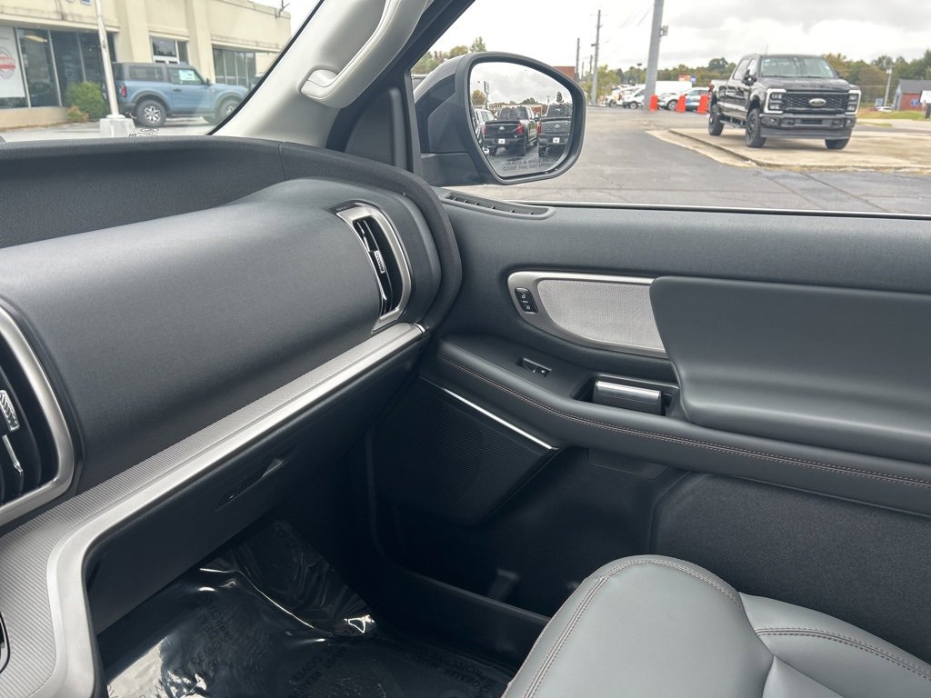 New 2025 Ford Expedition Active image 36