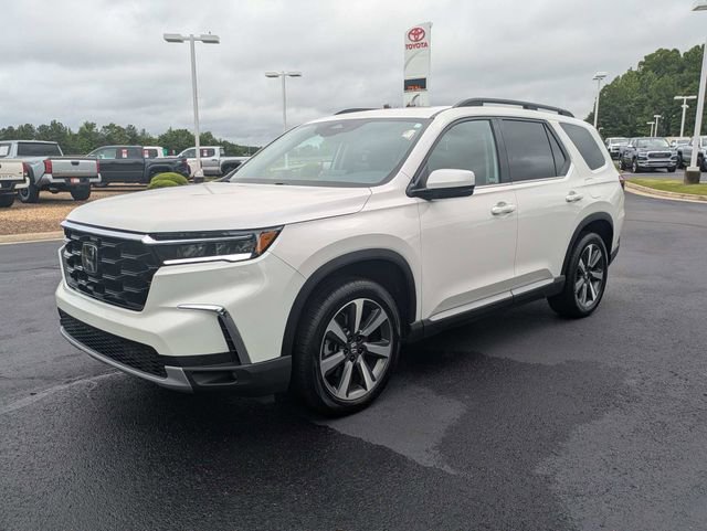 Used 2024 Honda Pilot Touring image 8
