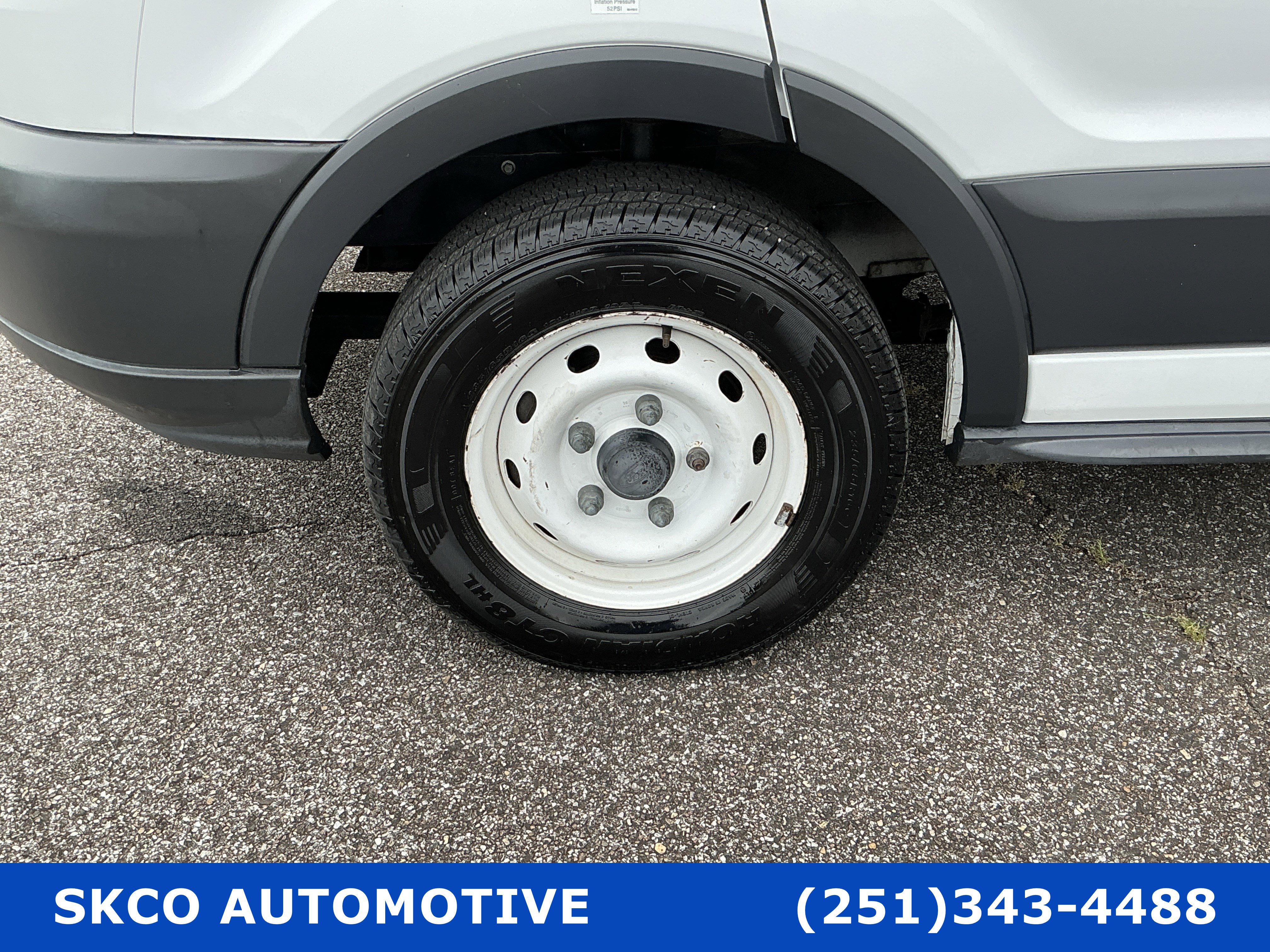 Used 2018 Ford Transit 150 148 Medium Roof image 9