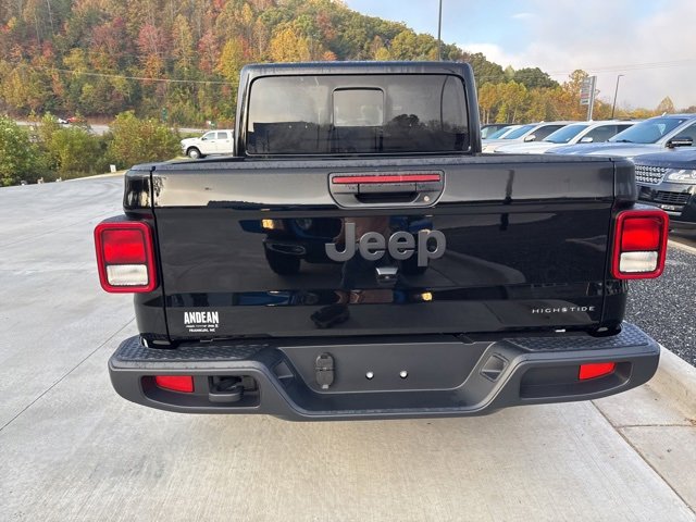 New 2025 Jeep Gladiator Sport image 7