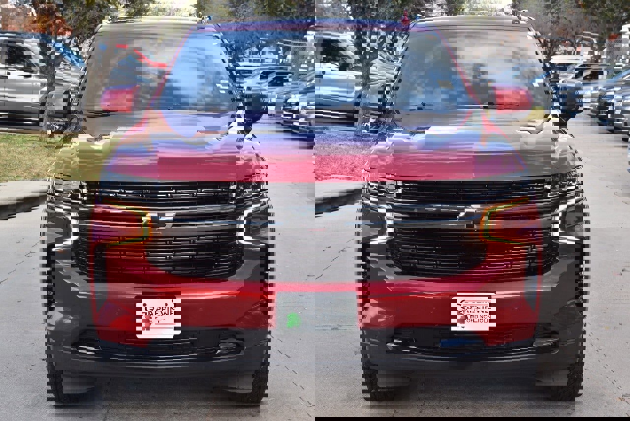 Used 2022 Chevrolet Tahoe RST image 3