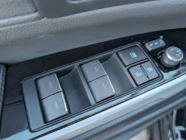 New 2026 Toyota Sienna Platinum AWD/4WD image 14