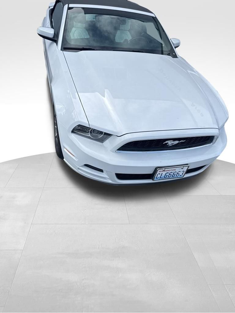 Used 2014 Ford Mustang Premium image 12