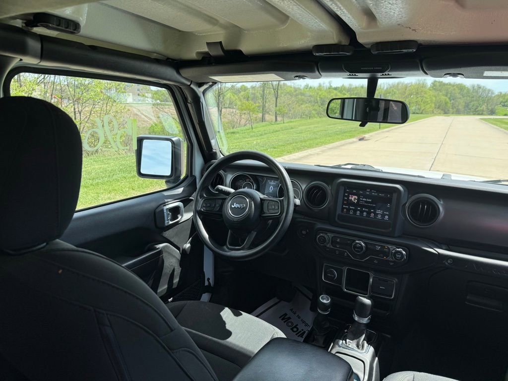 Used 2023 Jeep Wrangler Willys image 18