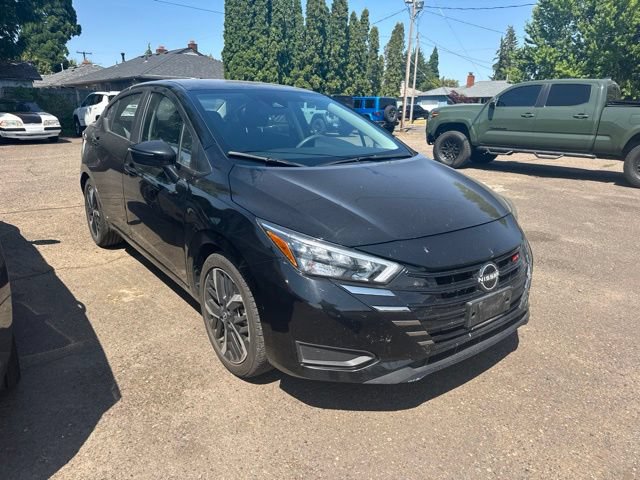 Used 2024 Nissan Versa SR FWD image 1
