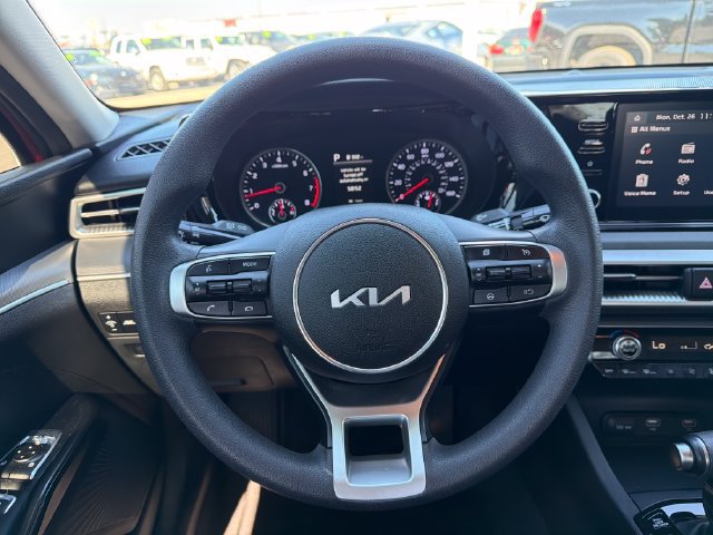 Used 2022 Kia K5 LXS FWD image 10