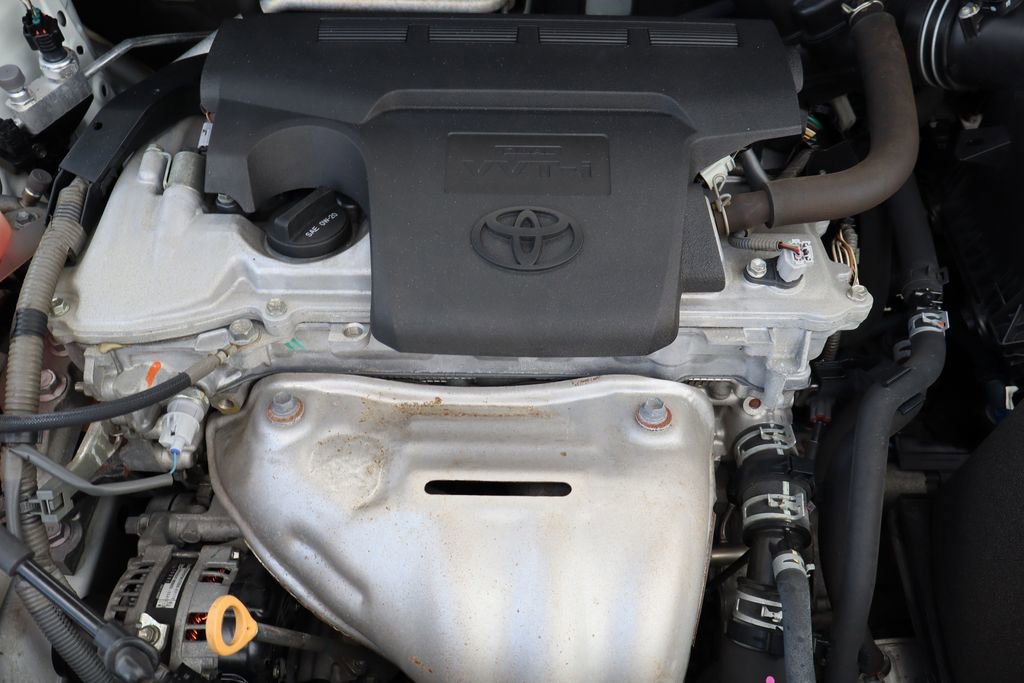 Used 2018 Toyota RAV4 Limited w/ Advanced Technology Package image 29