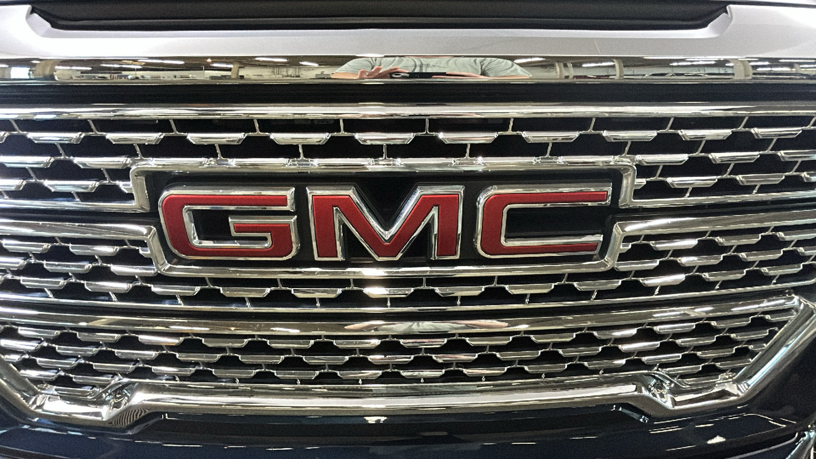 Used 2022 GMC Sierra 1500 Denali w/ Driver Alert Package II AWD/4WD image 10