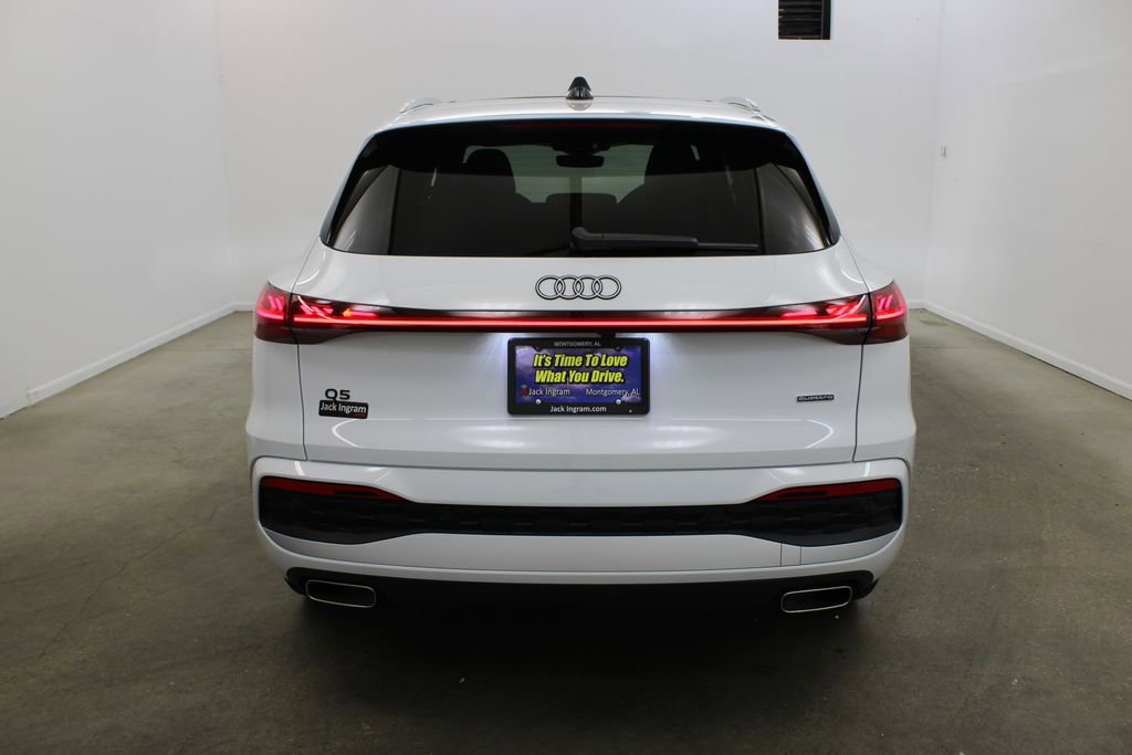 New 2025 Audi Q5 Prestige image 4