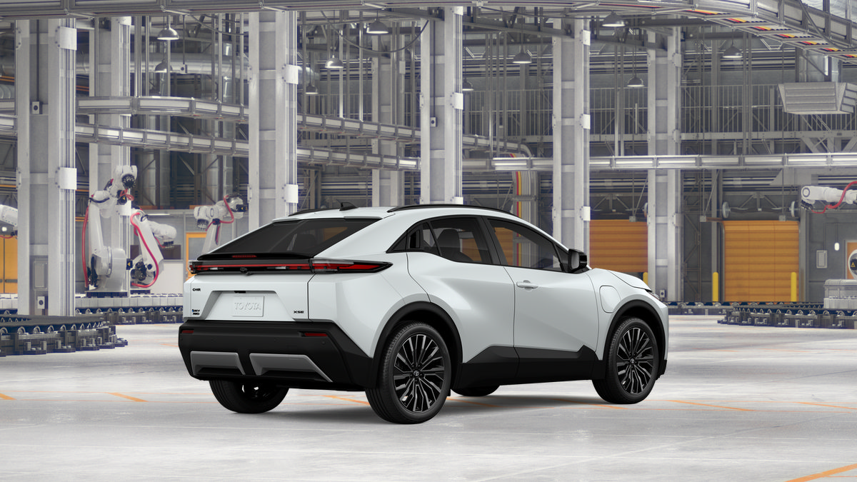 New 2027 Toyota C-HR AWD/4WD image 10