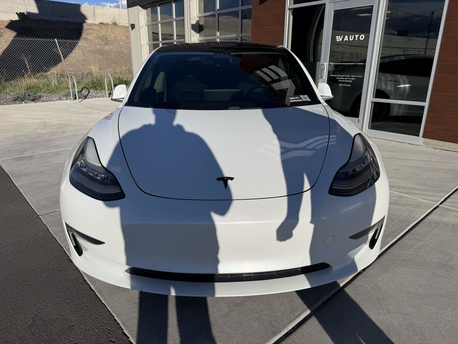 Used 2018 Tesla Model 3 Long Range RWD image 3
