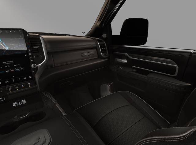 New 2026 RAM 2500 Laramie AWD/4WD image 7