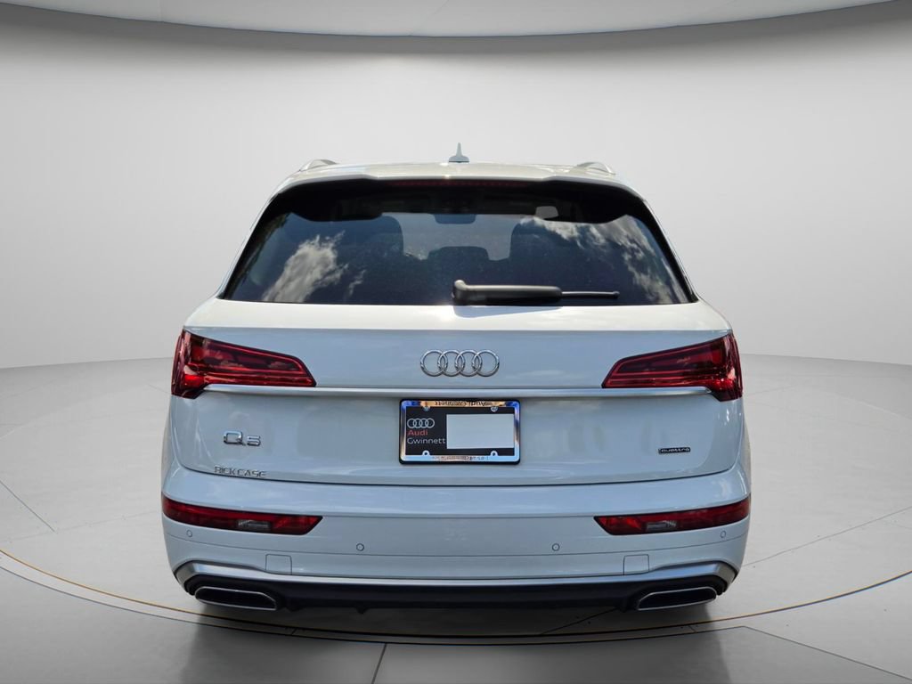 Used 2023 Audi Q5 2.0T Premium w/ Convenience Package AWD/4WD image 5