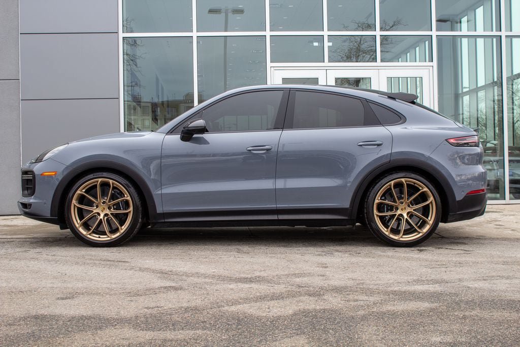 Used 2023 Porsche Cayenne Turbo GT AWD/4WD image 7